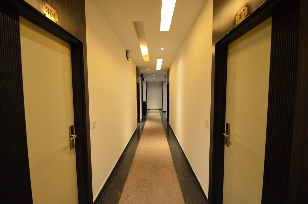 Hotel Metro View Delhi Kültér fotó