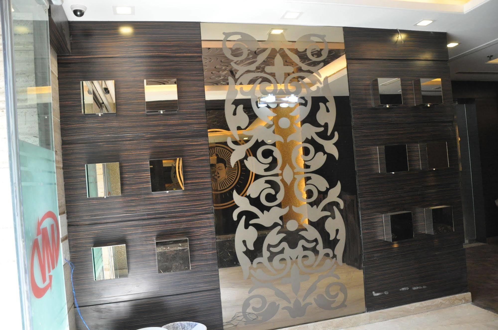 Hotel Metro View Delhi Kültér fotó